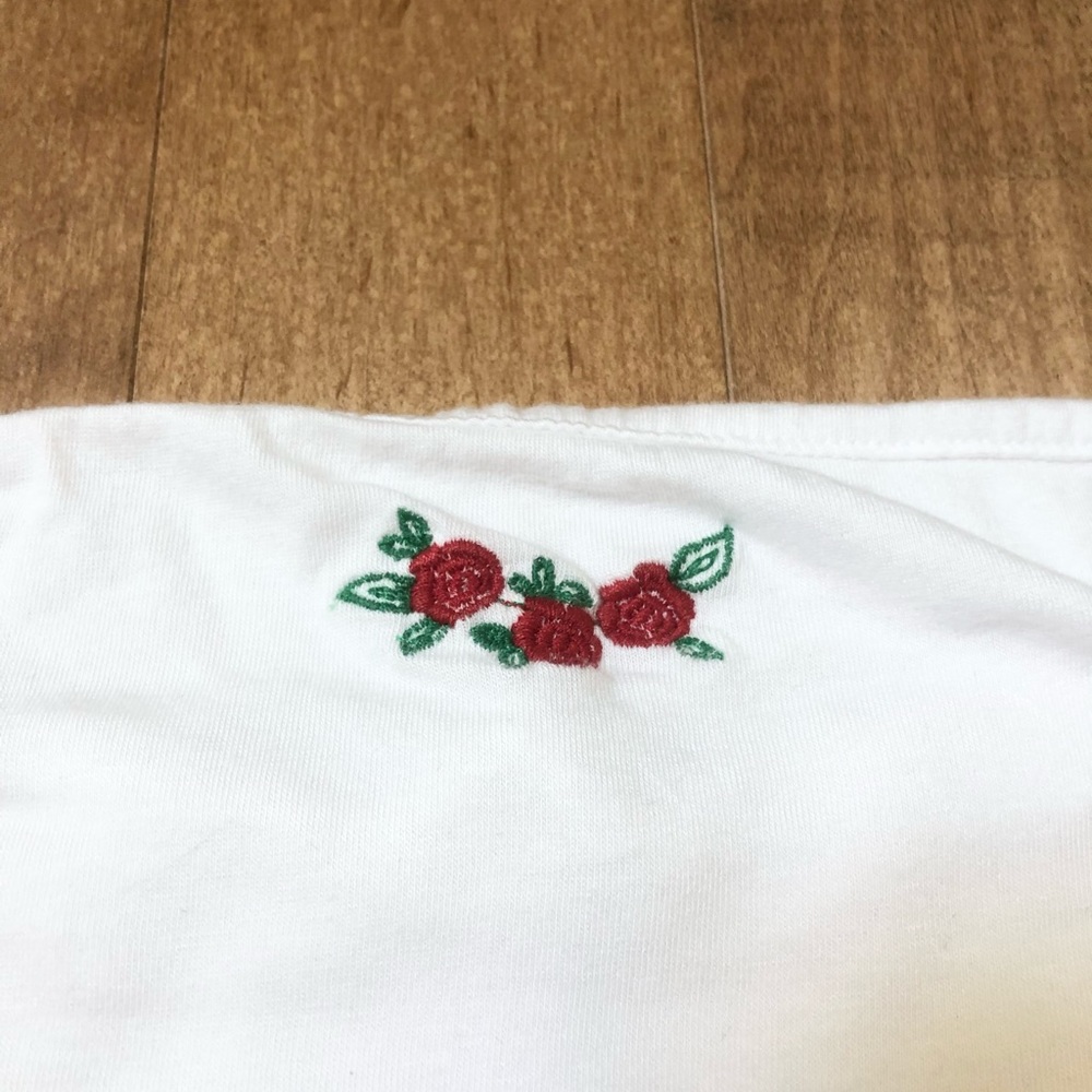 White Tube Top With Roses - Picture 2 of 4